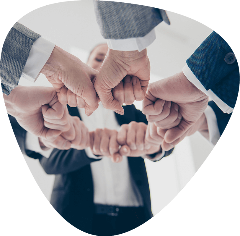 https://crestmarkholding.com/wp-content/uploads/2019/04/img-team.png
